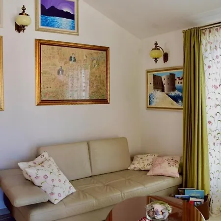 Rr Apartmán *