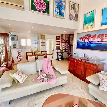 Rr Apartment *