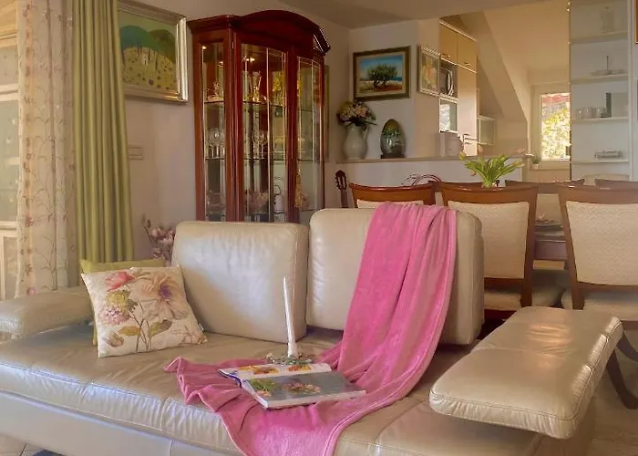 Rr Ντουμπρόβνικ